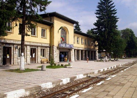 ЖП гара и теснолинейка